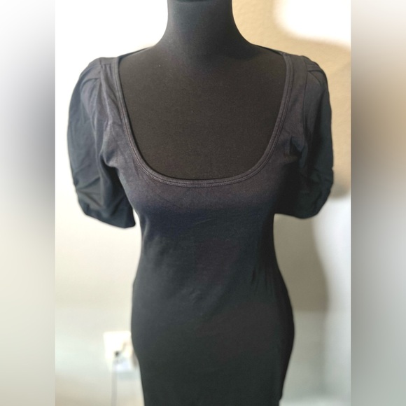 L Space Black Melrose Dress With Ruched Sleeve Size Small NWT - Picture 2 of 8